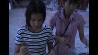 preview picture of video 'Sabrina making Somtom on Suan Son beach Ban Phe Thailand'