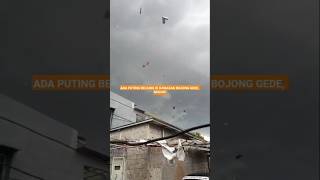 Download lagu VIRAL ANGIN PUTING BELIUNG DI BOJONG GEDE BOGOR HARI INI! #shorts #asmrsounds #fypシ゚ #putingbeliung mp3