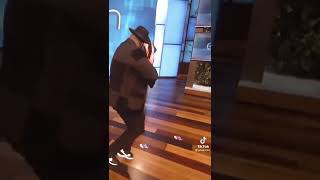 Snoop Dogg dancing on Still Dre