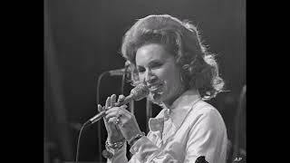 Old Rugged Cross   Jan Howard