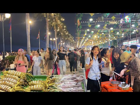 Amazing!! Delicious Seafood, traditional cake & Art performances, food night / Khmer street food 4K