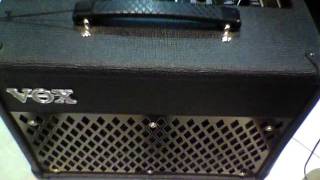 Video thumbnail for VOX DA10 Demo (Blues 1, 2, 3 & Crunch 1, 2) by MCMusicTelevision