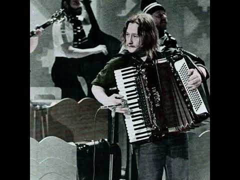 När Leif "Pepparn" Pettersson spelade på ett brinnande dragspel