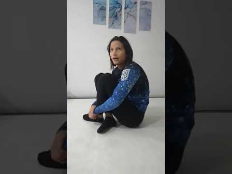 bjj drill - solo triangle