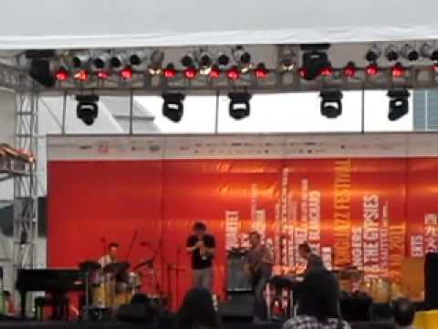 HKIJF 2011 - Eric Voleimans' Gatecrash (excerpt 3)