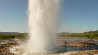 preview picture of video 'GEYSIRE IN ISLAND - GEYSERS OF HAUKADALUR'