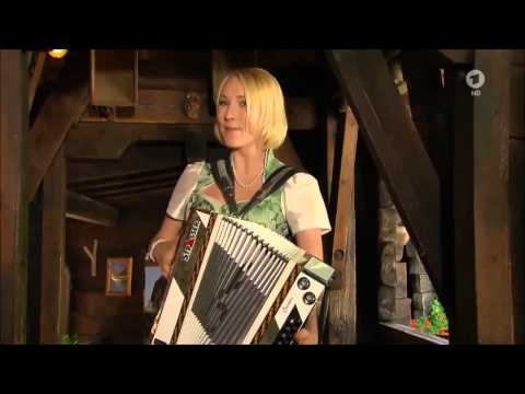 [HD] - Corinna Zollner - A Busserl - Immer wieder Sonntags - 07.06.2015