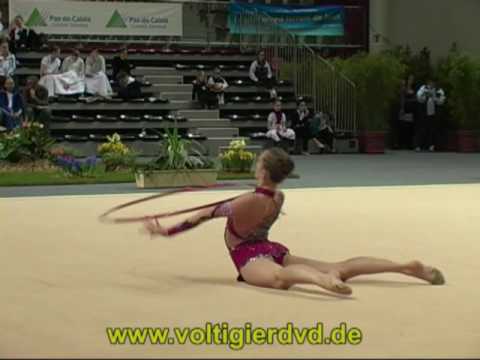 Calais 2010 - Senior Hoop 06 - Keziah GORE