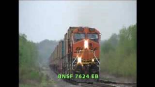 preview picture of video 'BNSF 7624 at Henrietta, MO'