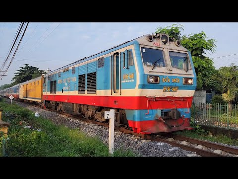 Train SE8 Saigon - Hanoi passing Di An City (2021)