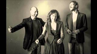 E LA CHIAMANO ESTATE - Lucia Fodde