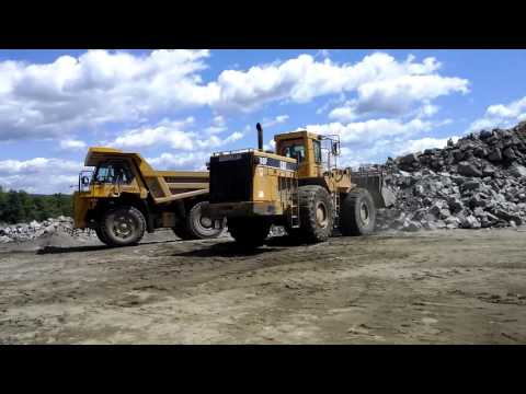 Caterpiller 988F loading Komatsu 325 haul truck
