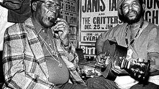 Sonny Terry &amp; Brownie Mcghee - Me and Sonny