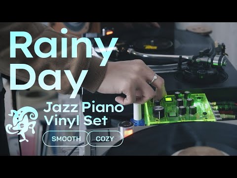 Rainy Day Jazz Piano Vinyl Set // Smooth & Cozy [4K / 50min]
