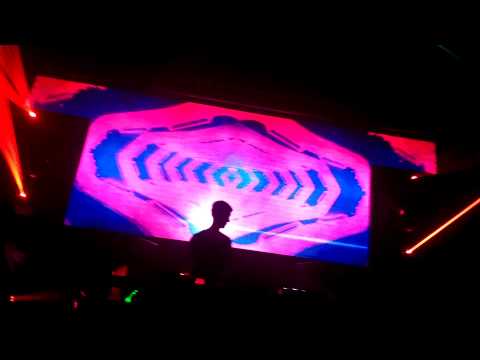 Dustin Zahn vs Marco V - stranger to Godd (Len Fakins remix - menno de jong mash up)