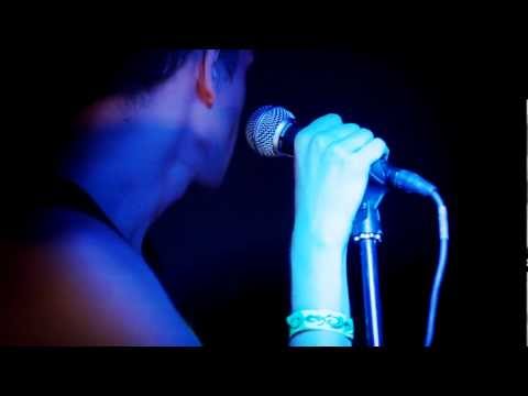 I'll Hit Her - Half Of Me (live @Robotaanika festival 2010)