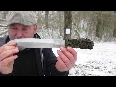 Knife Throwing - The Handle-held, Full-turn Throw