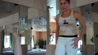 Lizzy Hoffmann adjusting