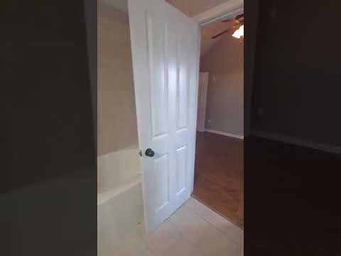 2 Bed 2.5 Bath Townhome off of Verot School Rd property video