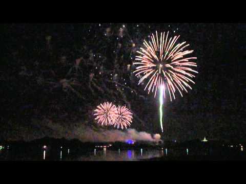 Fantasy In The Sky Fireworks 2010 Magic Kingdom New Years Eve Version 12/30/10