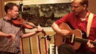 Scottish Fiddle: Alasdair White & Sean O'Donnell of Battlefield Band in the recording studio