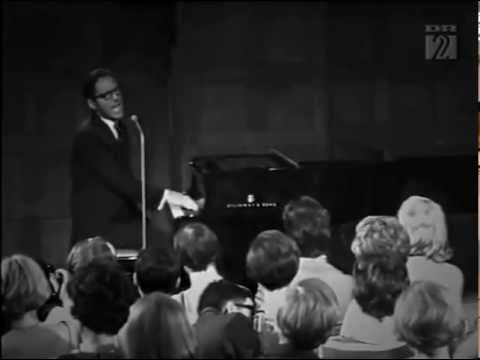 I Wanna Go Back to Dixie - Tom Lehrer