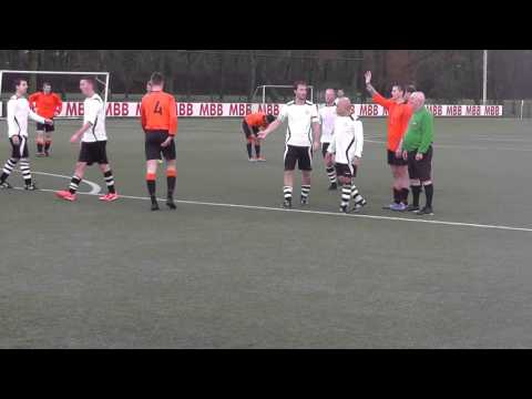 Opjestropdas.nl 21 nov 2015 Maarssen 3 - VV De Meern 8 bkr 5-4 Ja zeg 't maar