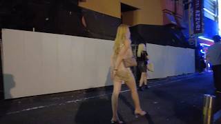 Night Walking in Tokyo, Relaxing Walk in Japan Shinjuku Kabukicho Tour 夜の大久保公園・新宿歌舞伎町をお散歩！ラブホテル街！