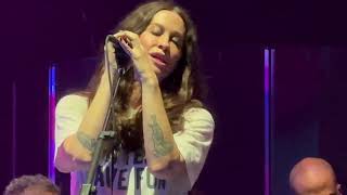 Alanis Morissette - Heart of the House (Live in Holmdel, NJ, 7-3-24) (4K, HQ Audio, 1st Row)