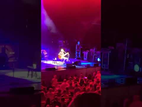 Peter Frampton everyone loves the 70’s Concert!