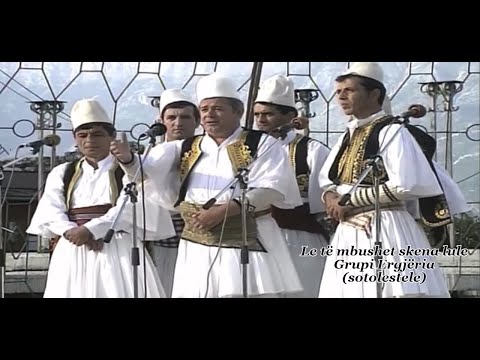 Le të mbushet skena lule - Grupi Ergjëria F.F.K 2003 (ndalohet rreptësisht kopjimi dhe ripublikimi)
