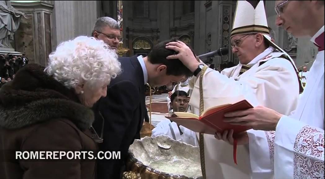 Pope baptized four adults for Easter Vigil in shortened ceremony