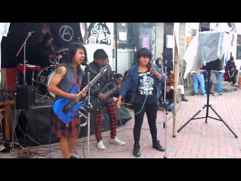 Fallaz de evoluzion -pelea como una mujer EN VIVO