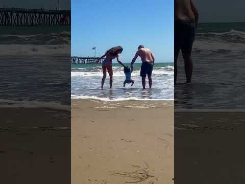 A Day at the Beach: An Ellis Family Mini Vlog, Summer 2023