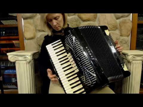 2900 - Black Sonola SS7 Piano Accordion LMMH 41 120 $1999