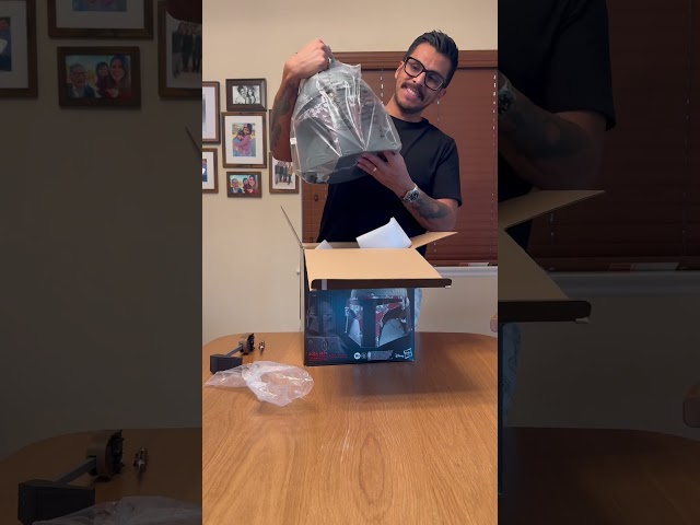 Vídeo relacionado con Rubies Máscara Casco Boba Fett Deluxe para niños y adultos, Oficial Star Wars para cumpleaños, carnaval y regalos