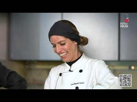 Bacalhau e salada tropical com frango defumado