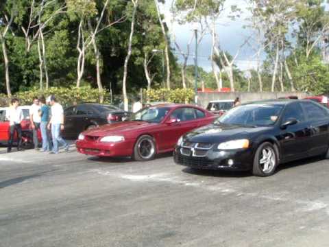 STRATUS RT VS MUSTANG