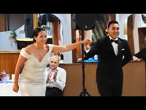 Yunta Brava (D'Arienzo) Ana Barros y Facundo Arnedo. Milonga Redoblona 16mar24 (4/4)