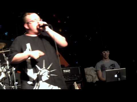 Burri Dick Featuring DJ Mad-I - Freestyle (Live @ Zizers 2011)
