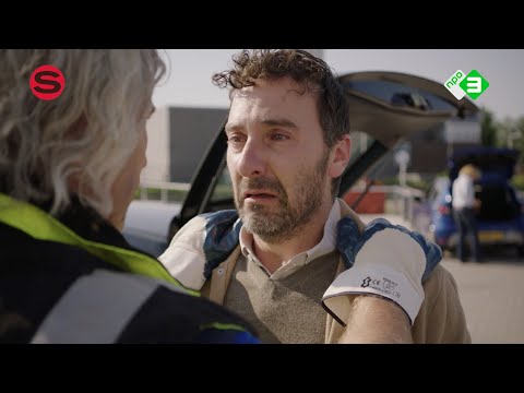 Vrouwenkleding weggooien - Sluipschutters (S5A5)