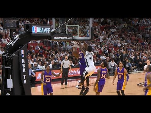 Josh Richardson Dunks on Thomas Robinson | 12.22.16