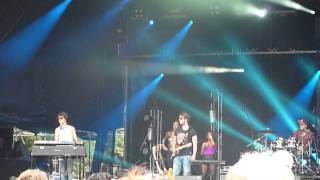 A piece of Jett Rebel performing That Place // Louise live at Indian Summer Festival 2014