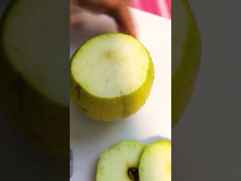 How I Cut And Eat Guava Fruit ! #shorts#guava #fresh #fruit