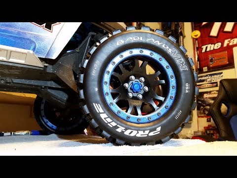 Traxxas X-MAXX on new Pro-Line  Beadlocks...!!! Custom paint...!!!