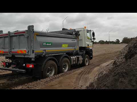 Tatra - 3 Way Tipper - Clip 1