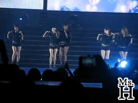 110823 kpop' girls in hk - kara - honey