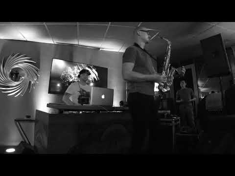 Disco House - Dj & Sax (small saxophone improvisation for this style)