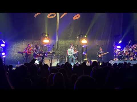 Toto - Rosanna (live) in Indianapolis May 5, 2022