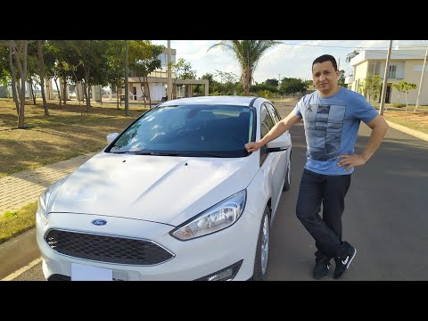 Ford Focus SE 1.6 2018 manual.